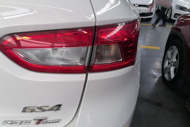 Used GAC Trumpchi GS4 2016 235T G-DCT Luxury Edition Right Rear Taillight