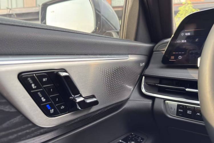 Used Cadillac CT6 2023 28T Luxury Version