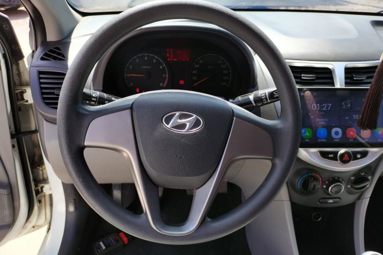 Used Hyundai Verna (older generation) 2014 1.4L Manual Fashion GS Model
