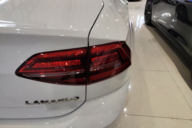 Used Volkswagen Lamando 2021 Revised Version 280TSI DSG Comfort Edition Right Rear Taillight