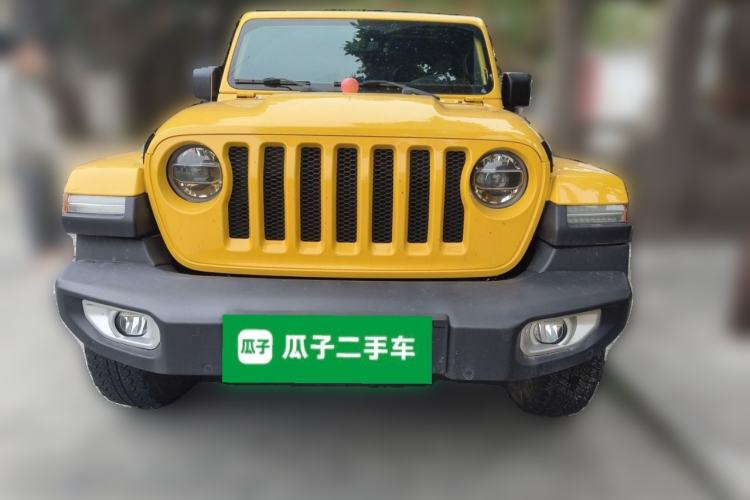 Used Jeep Wrangler 2019 2.0T Sahara Four-Door Version China VI Emission Standard

