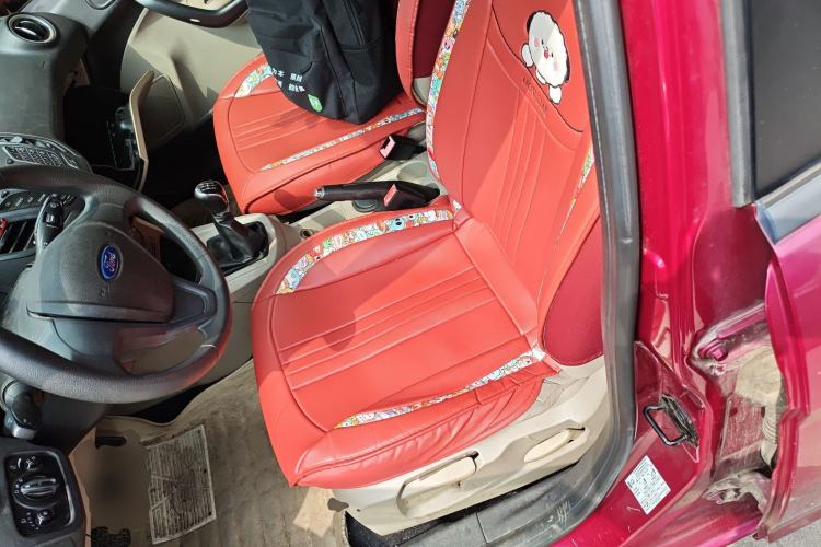 Used Ford Fiesta 2013 Sedan 1.5L Manual Fashion Edition
