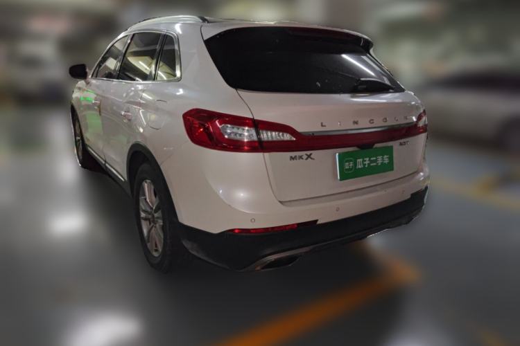 Used Lincoln MKX 2017 2.0T Two-Wheel Drive Deluxe Edition Rear Left 45 Deg