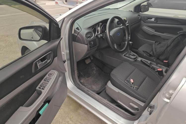 Used Ford Focus 2013 Hatchback Classic 1.8L Automatic Base Model