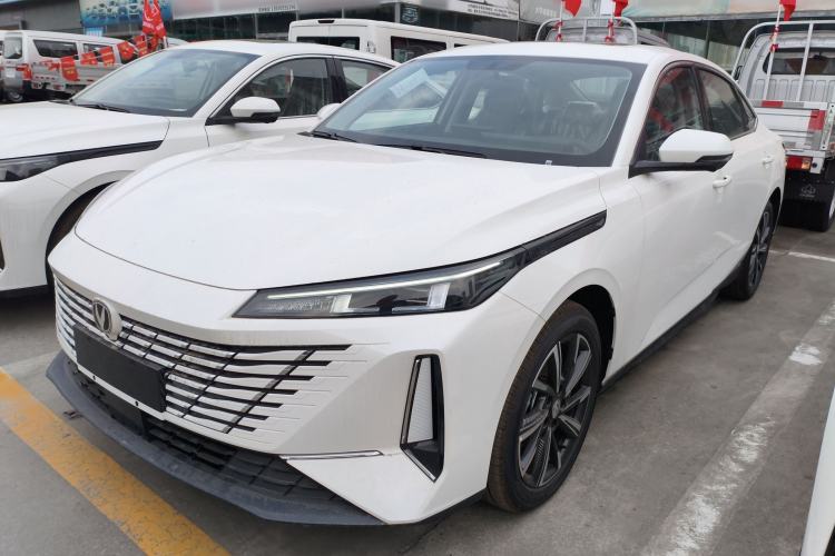 Used CHANGAN Eado 2025 Blue Whale 1.5T 500Bar Prestige Model