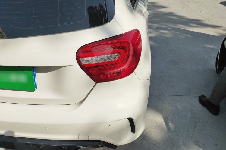 Used Mercedes-Benz A-Class 2015 A 200 Fashion Model