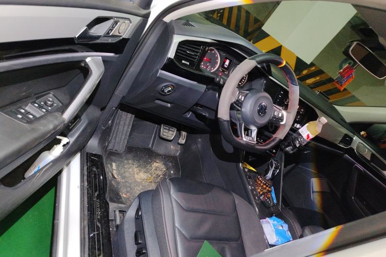 Used Volkswagen Tayron 2022 280TSI Two-Wheel Drive Luxury Smart Connectivity Version