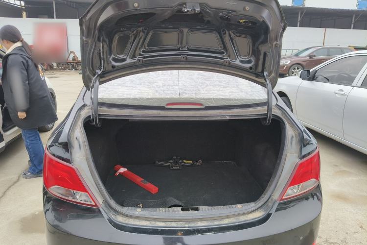 Used Hyundai Verna (older generation) 2014 1.4L Manual Smart GLS Trim