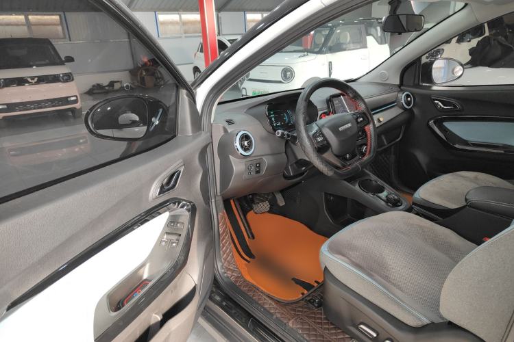 Used Chery QQ Little Ant 2022 Sweet Pink Edition Half-Sugar Version 3-Cell Lithium 30kW 408km Driver Seat