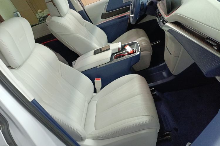 Used Buick Century 2025 2.0T Seven-Seater Yinshi Edition
