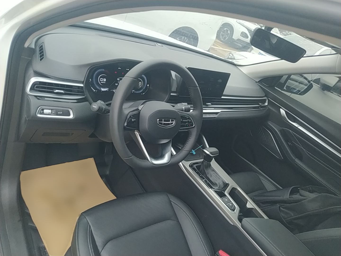 Geely Auto Emgrand 2022 4th Generation 1.5L CVT Luxury Model - Premium — снимка 12