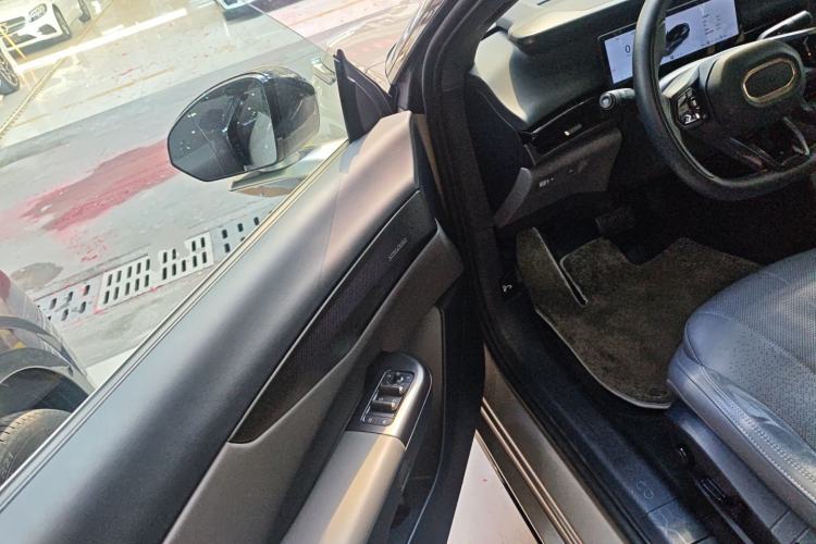 Used Lynk & Co 07 2024 EM-P 126 Long-Range Halo