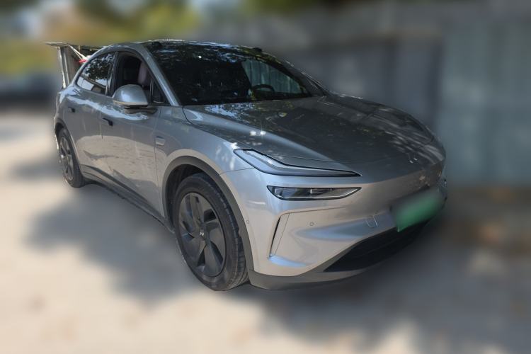 Used ONVO L60 2024 60 kWh Rear-Drive Version Front Right 45 Deg