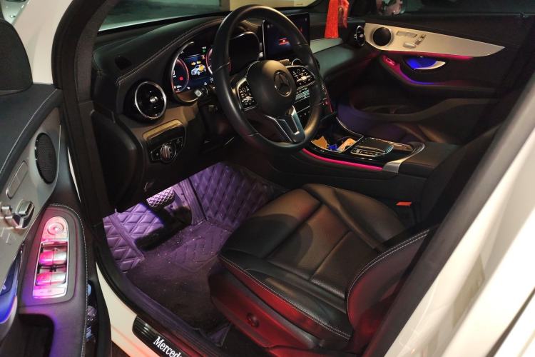 Used Mercedes-Benz GLC Coupe 2023 GLC 260 4MATIC Coupe SUV Driver Seat