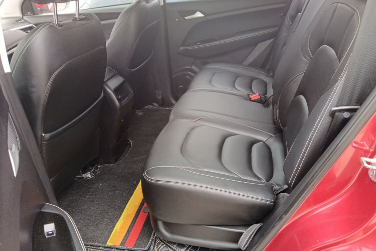 Used Baojun 530 2021 Global Car Anniversary Edition 1.5T Manual Luxury Model 7 Seats Left Rear Seat