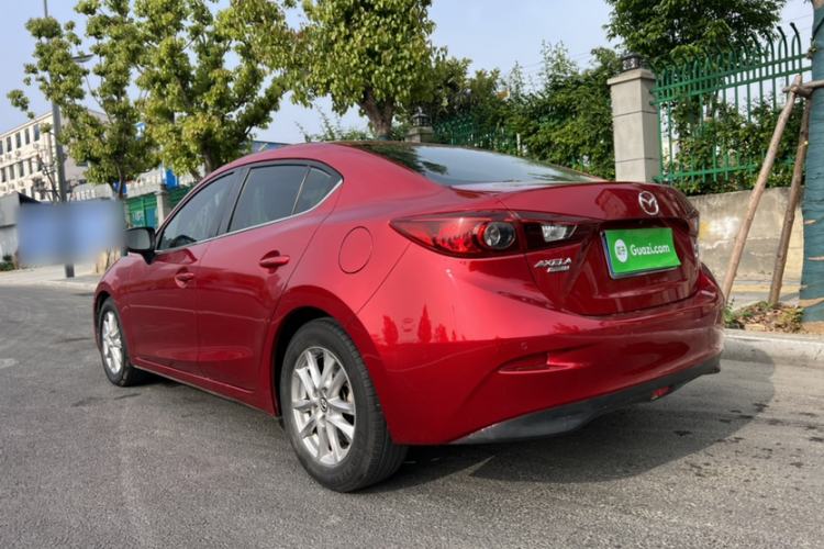 Used Mazda 3 Axela 2014 Sedan 1.5L Automatic Luxury Model Exterior 3