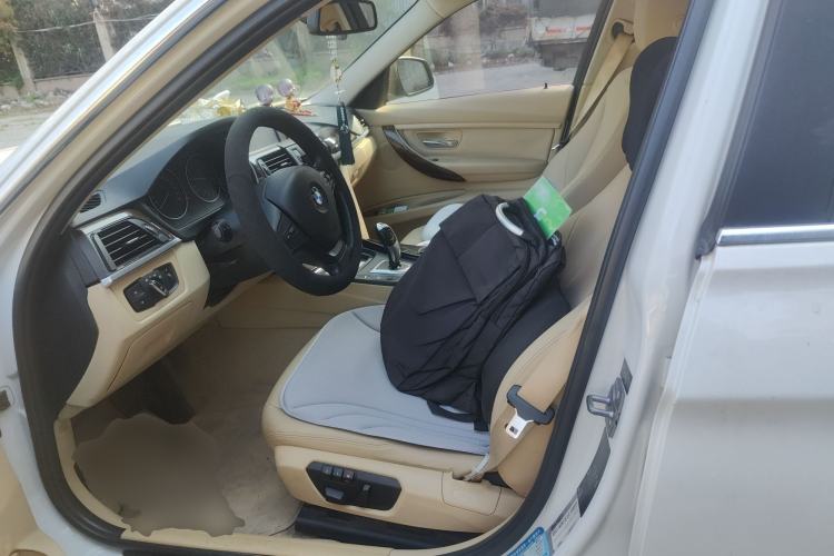 Used BMW 3 Series 2013 320Li Fashion Model
