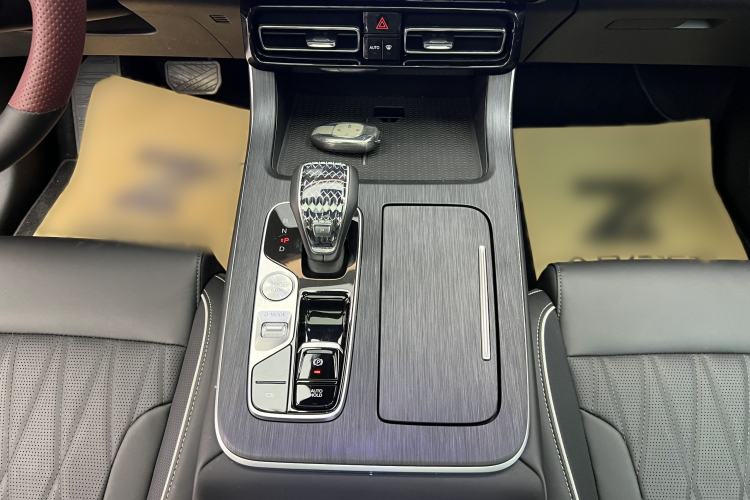 Used GAC Trumpchi GS8 2025 Linghang Series 2.0 TGDI Two-Wheel-Drive Luxury Edition 5 Seats