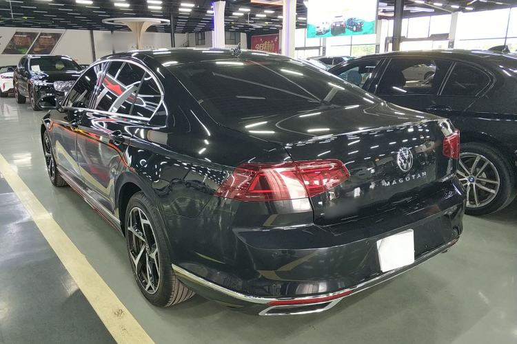 Used Volkswagen Magotan 2026 30 Million Vehicles Selected Model 380TSI DSG Luxury Edition