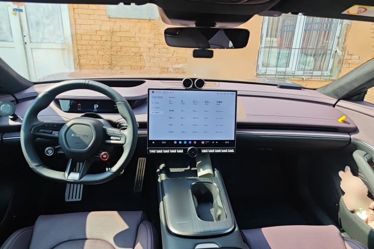 Used Xiaomi Auto SU7 2024 Four-Wheel Drive Ultra-Long Range Advanced Intelligent Driving Max Edition
