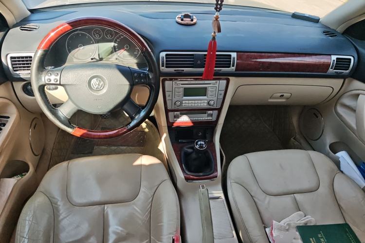 Used Volkswagen Passat 2009 1.8T Manual Luxury Edition