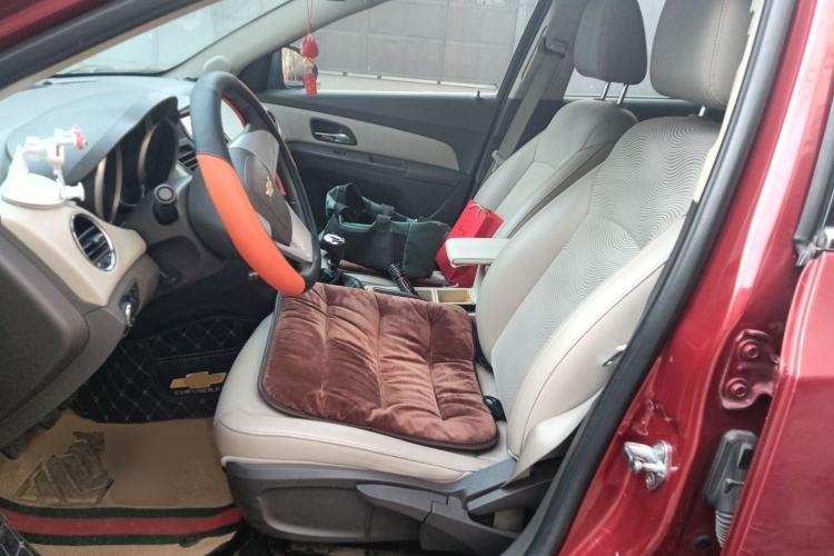 Used Chevrolet Cruze 2015 1.5L Classic SE MT
