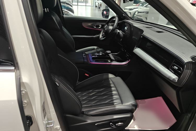 Used GAC Trumpchi GS8 2022 Linghang Series 2.0 TGDI Two-Wheel-Drive Luxury Smart Connectivity Version (7 Seats)