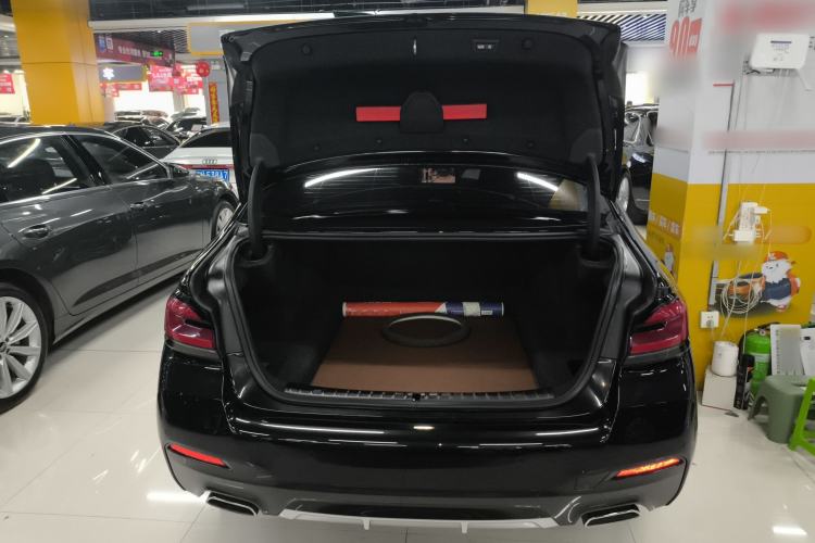 Used BMW 5 Series 2022 Restyled 530Li Leading Edition M Sport Package
