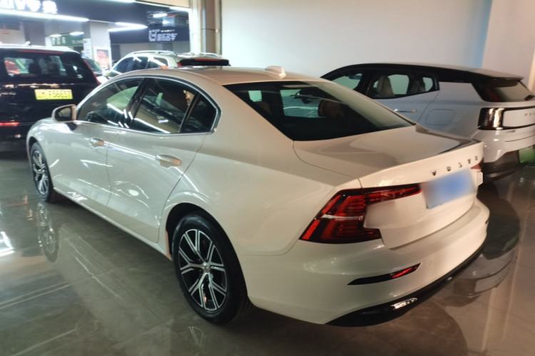 Used Volvo S60 2025 B4 Zhiyi Luxury Edition
