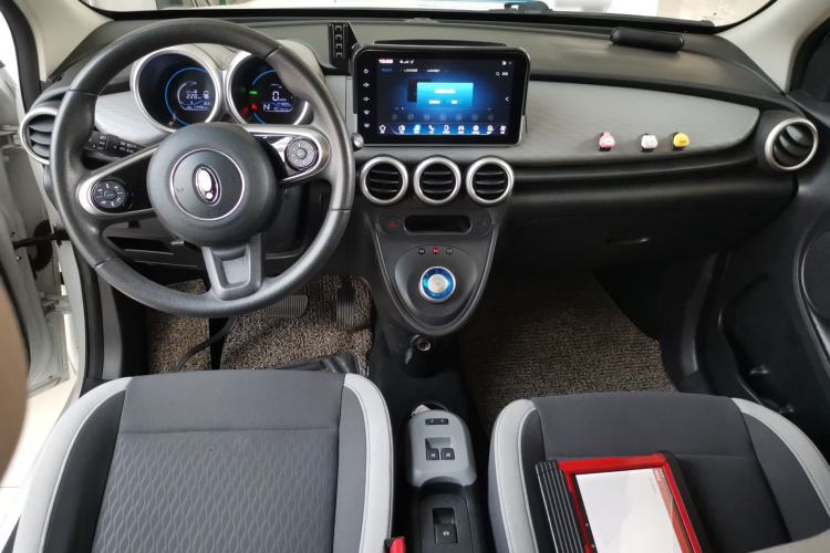 Used ORA Black Cat 2022 301km "Cute Pet" Version – Lithium Iron Phosphate Center Console