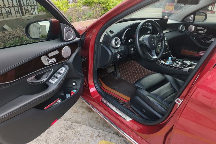 Used Mercedes-Benz C-Class 2015 C 200 L 4MATIC Driver Seat