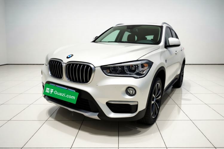 Used BMW X1 2018 sDrive18Li Luxury Model Guazi used car, China used car export, Used car for sale, Used cars, Cheapest cars for sale