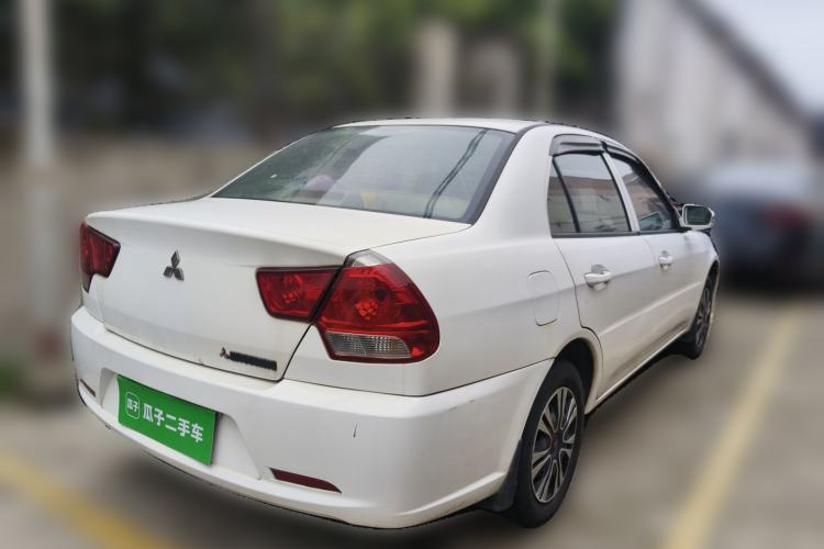 Used Soueast V3 Lingyue 2013 Revised Version 1.5L Manual – Affordable Edition Rear Right 45 Deg