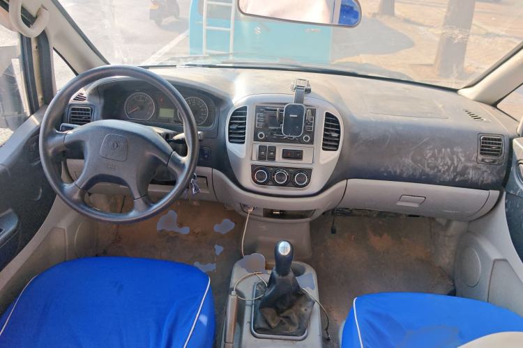 Used FORTHING Lingzhi 2015 M3 1.6L 7-Seater Luxury Model
