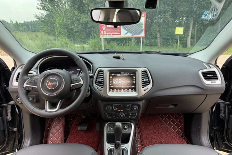 Used Jeep Compass 2017 200T Automatic Family Edition