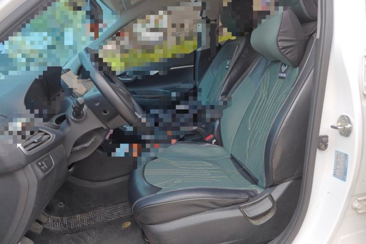 Used Hyundai Celesta 2017 1.6L Manual GL Delight Edition Left Front Seat