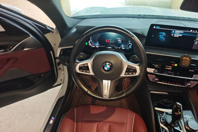 Used BMW 5 Series New Energy 2021 535Le Pioneer Edition M Sport Package Steering Wheel