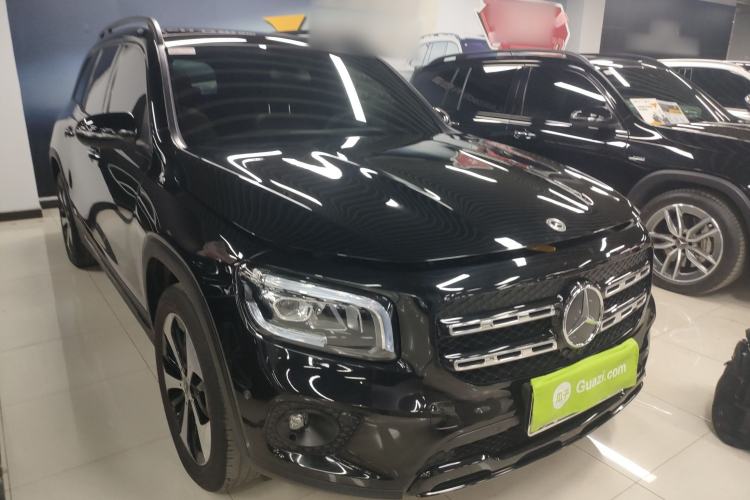 Used Mercedes-Benz GLB 2022 GLB 220 4MATIC Front Right 45 Deg