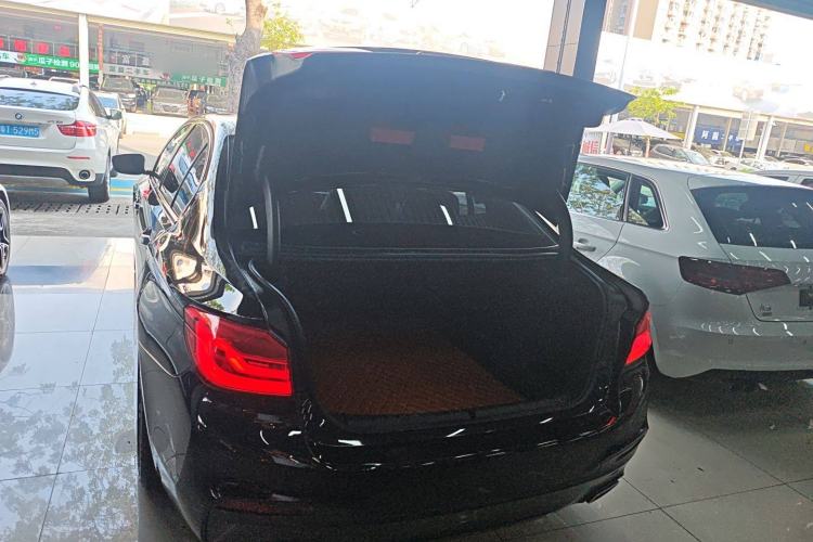 Used BMW 5 Series 2018 Restyled 530Li Luxury Edition M Sport Package
