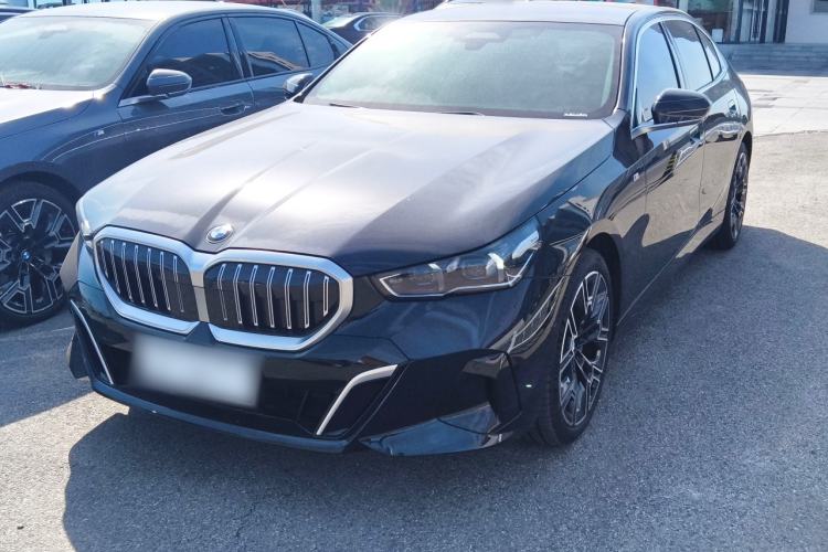 Used BMW 5 Series 2025 530Li Luxury Edition M Sport Package