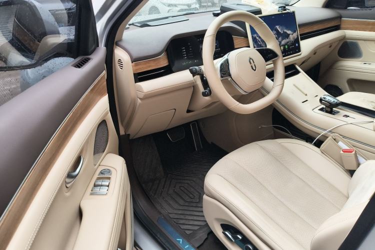 Used Hima AITO M7 2024 1.5T Intelligent Driving 4WD Max Edition 5 Seats Interior 3