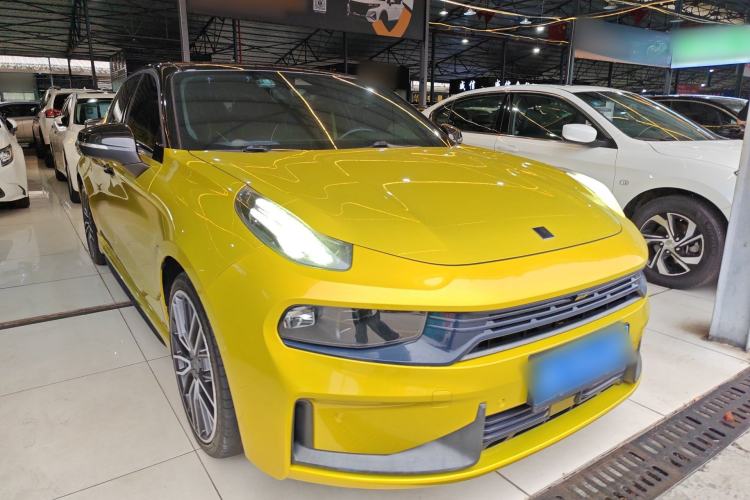 Used Lynk & Co 03 2020 03+ 2.0TD Automatic Wind-Chasing Edition Front Right 45 Deg