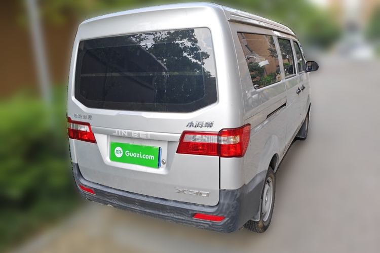 Used Jinbei Hiace X30 2023 1.5L Super-Comfortable Passenger Van 5/6/7-Seater Non-Air-Conditioned Version Model SWC15M
