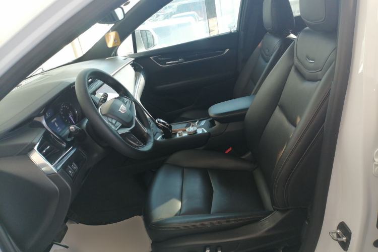 Used Cadillac XT5 2022 2.0T Two-Wheel Drive Luxury Version
