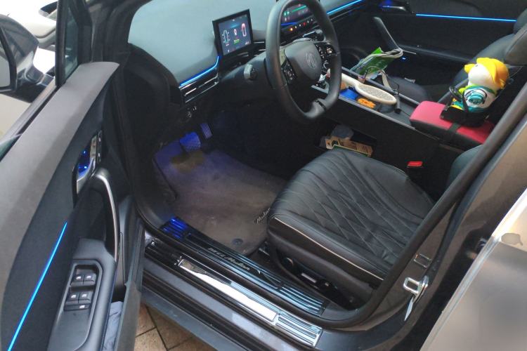 Used MG 4 EV 2023 415 km Range Sea-Faring Champion Edition
