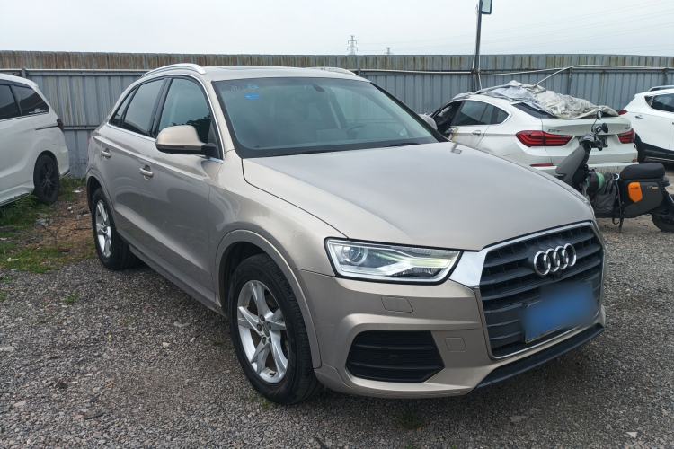 Used Audi Q3 2017 35 TFSI Fashion Model Front Right 45 Deg