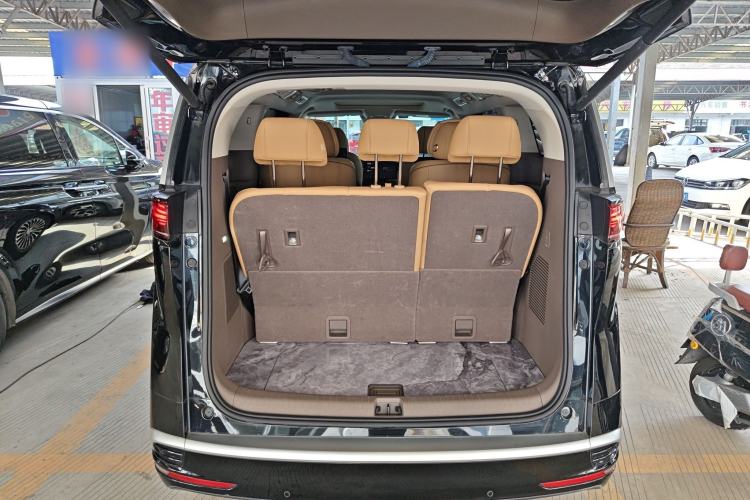 Used Denza D9 2022 DM-i 970 Four-Wheel Drive Prestige Model
