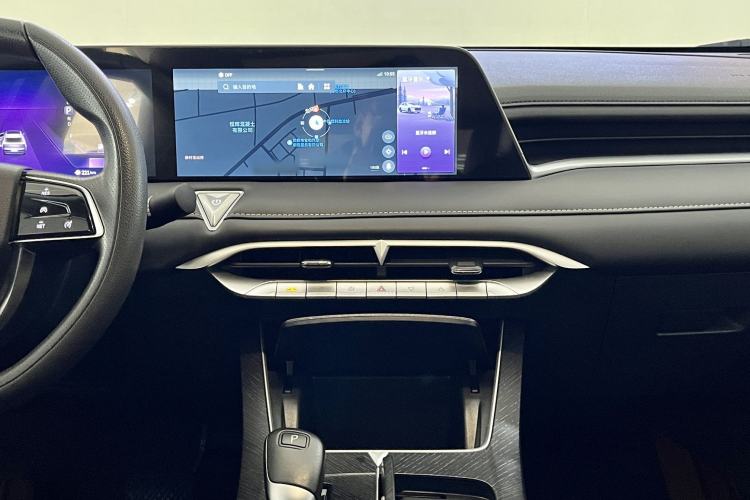 Used Venucia V 2021 260T Idol Edition