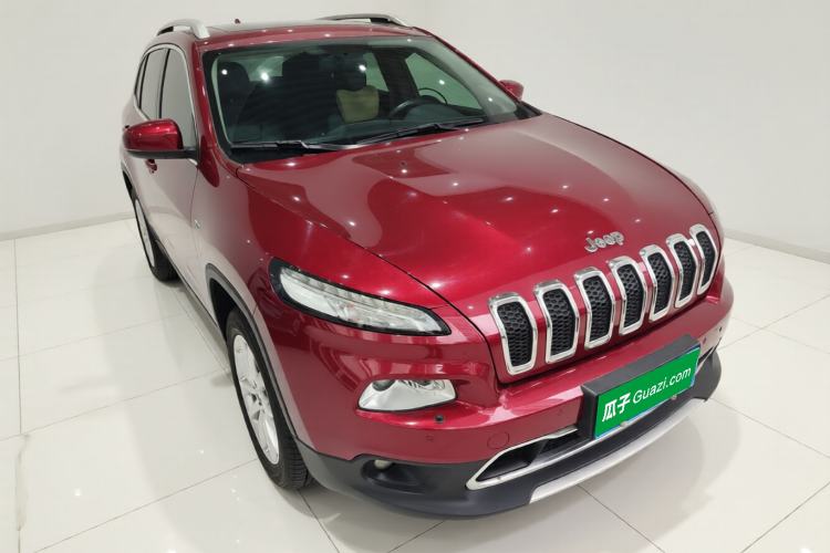 Used Jeep Cherokee 2016 2.4L Superior Edition