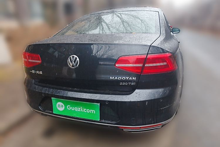 Used Volkswagen Magotan 2017 330TSI DSG Luxury Model Rear